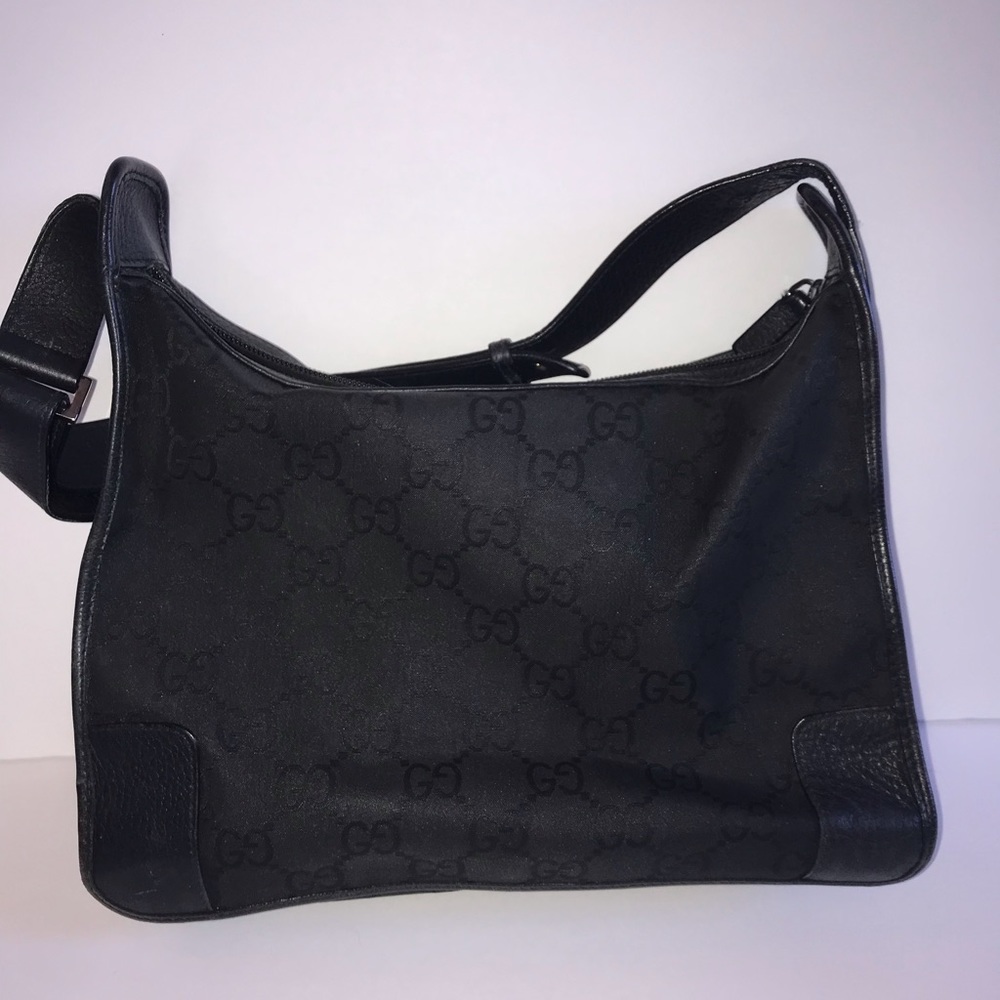 Black Gucci canvas handbag - Picture 8 of 16